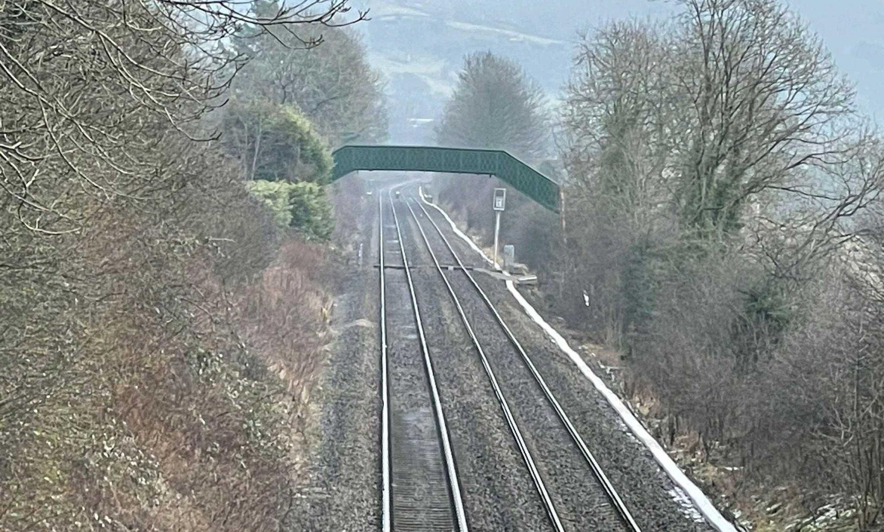 Hope Valley railway upgrade: Hathersage footbridge