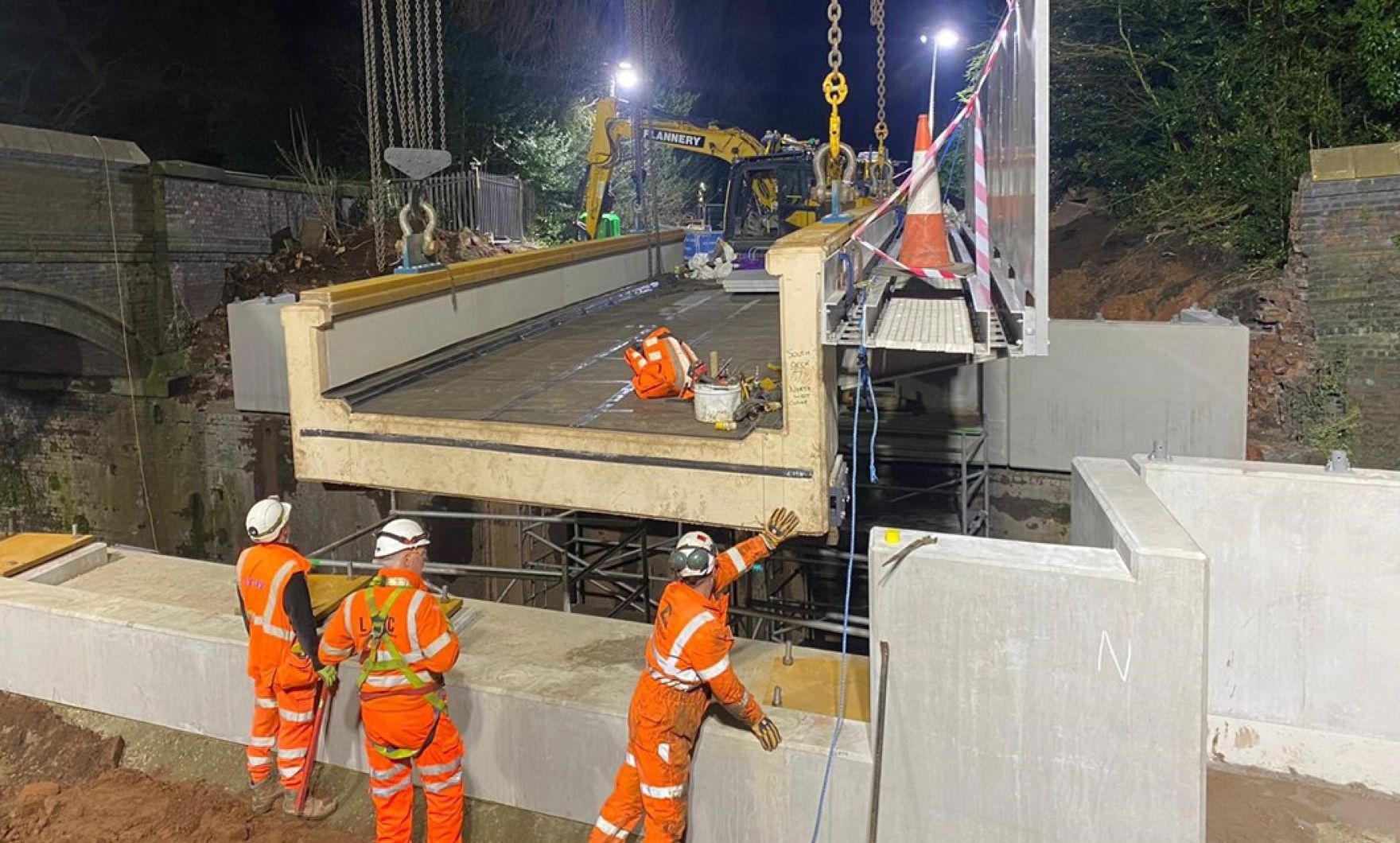 CBR2/32 Intersection bridge